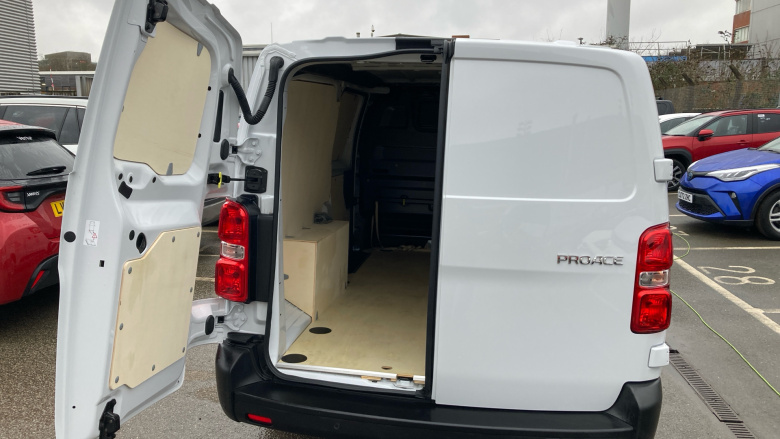 Toyota Proace L2 Diesel 2.0D 145 Active Van